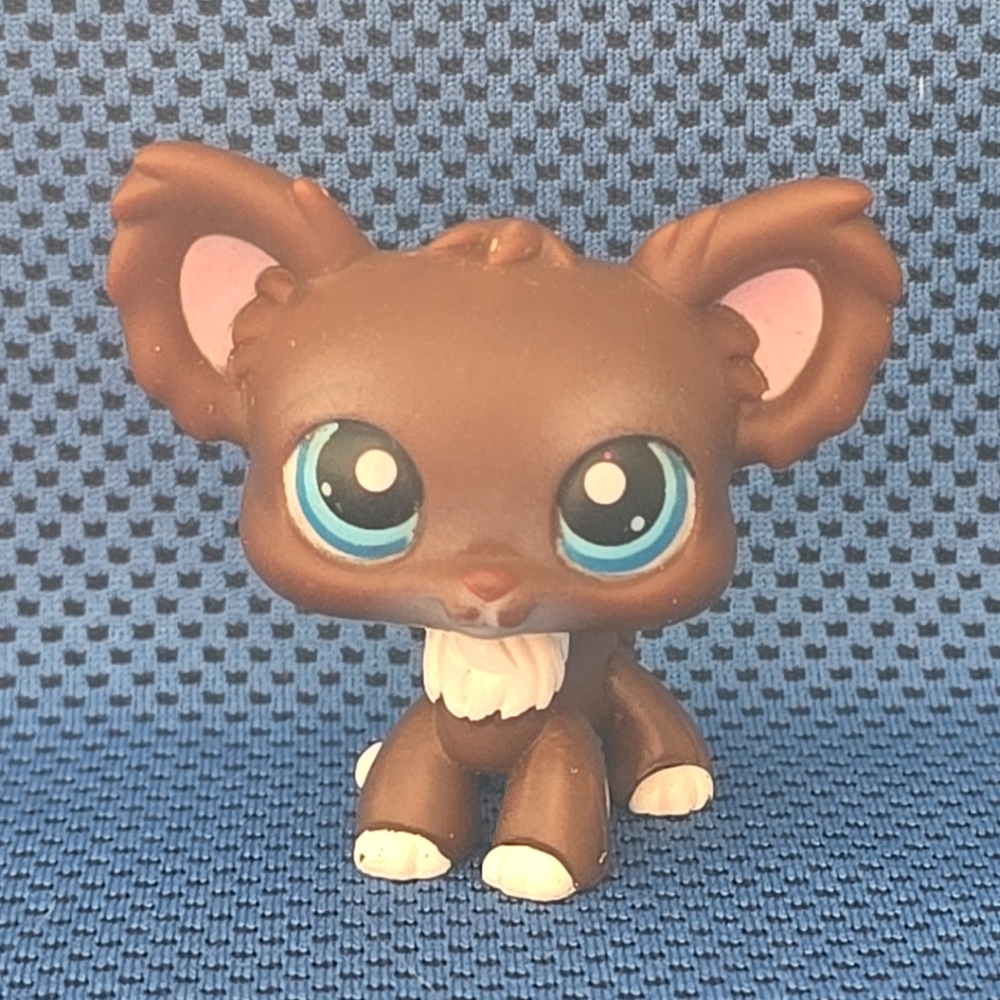 Littlest pet shop rare chihuaua #219